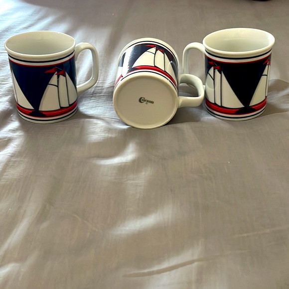 Vintage Curzon Sailboat Mug Set of 4 - Picture 3 of 4